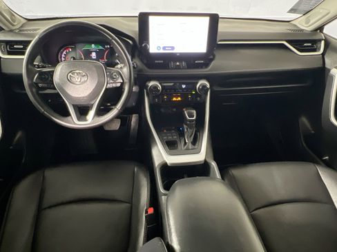 Used 2023 Toyota RAV4 XLE Premium image 29