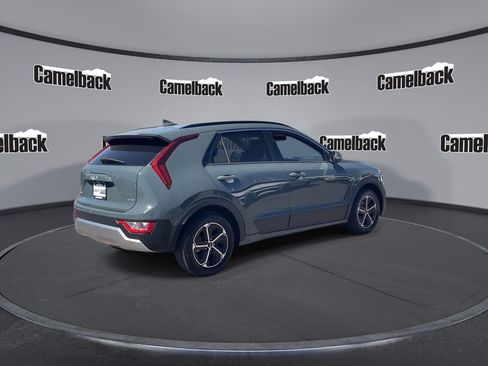 Used 2023 Kia Niro EX image 7