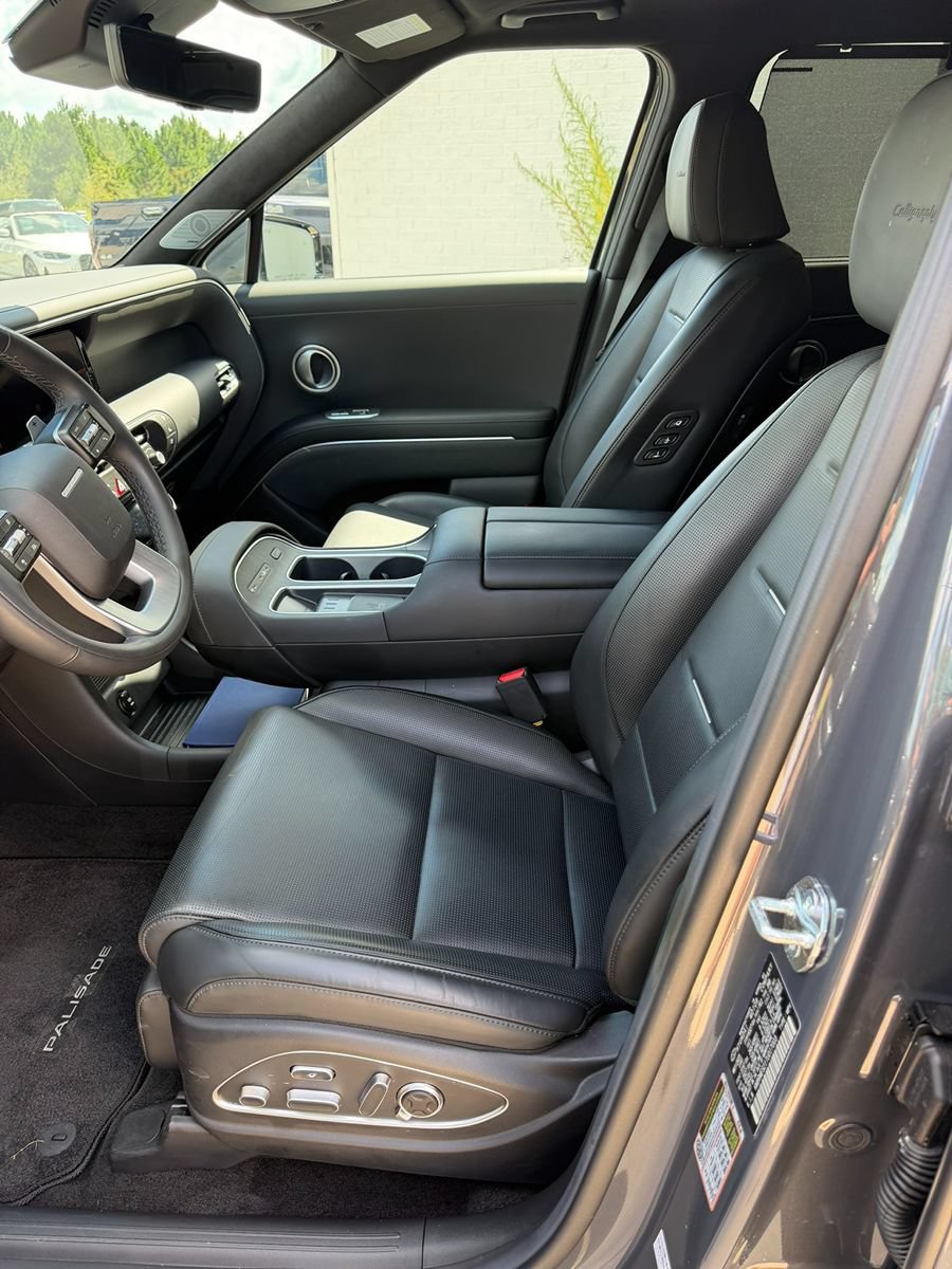 Used 2026 Hyundai Palisade Calligraphy AWD/4WD image 9