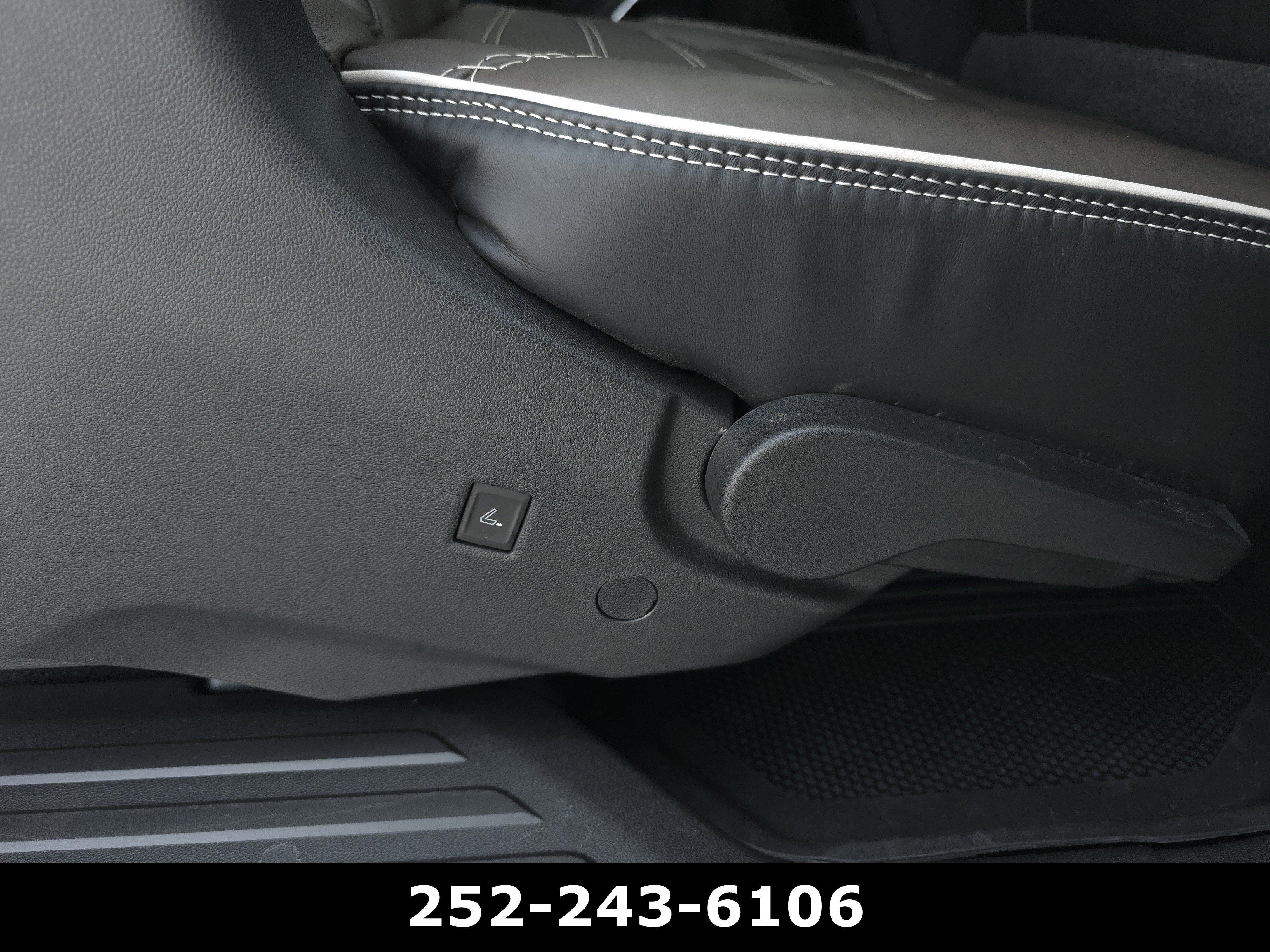 Used 2026 GMC Acadia Denali Ultimate FWD image 47