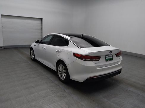 Used 2018 Kia Optima S w/ Panoramic Sunroof Package image 5
