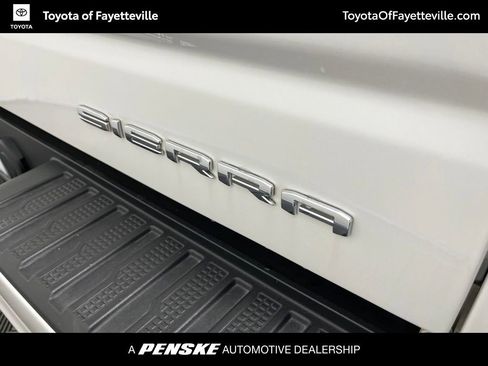 Used 2021 GMC Sierra 1500 Denali w/ Technology Package AWD/4WD image 4