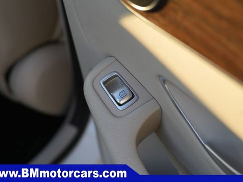 Used 2022 Mercedes-Benz GLC 300 4MATIC w/ Premium Package Lite image 40