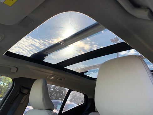 Used 2023 Volvo XC40 B5 Ultimate w/ Protection Package Premier image 15