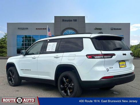 Used 2023 Jeep Grand Cherokee L Laredo AWD/4WD image 6