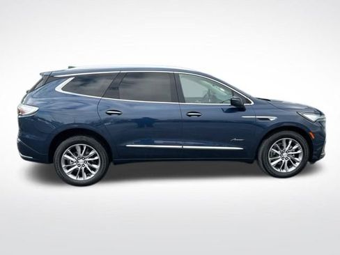 Certified 2022 Buick Enclave Avenir image 8
