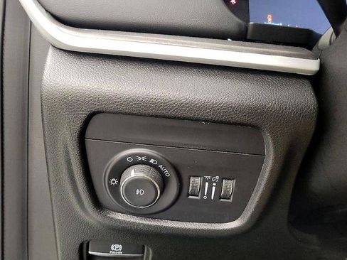 Certified 2023 Jeep Grand Cherokee Limited AWD/4WD image 7