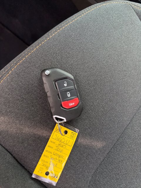 Used 2025 Jeep Wrangler Unlimited Sport AWD/4WD image 27