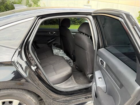Used 2023 Honda Civic LX image 12