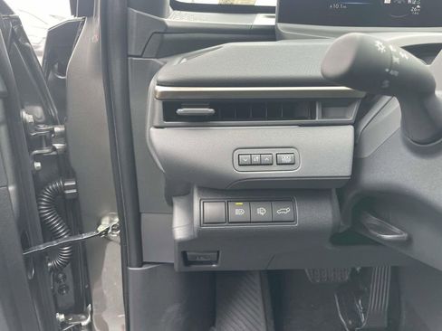 New 2026 Toyota bZ XLE image 31