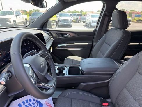 New 2026 Chevrolet Traverse LT w/ Midnight/Sport Edition FWD image 8