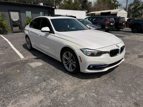 Used 2016 BMW 328i xDrive Sedan w/ Driver Assistance Package AWD/4WD image 3