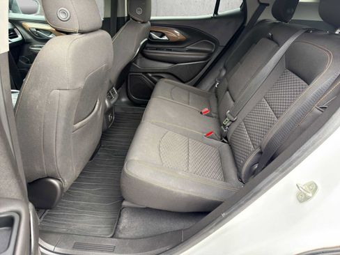 Used 2019 GMC Terrain SLE w/ Driver Convenience Package AWD/4WD image 20