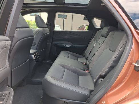 Certified 2024 Lexus RX 450h AWD w/ Convenience Package image 11