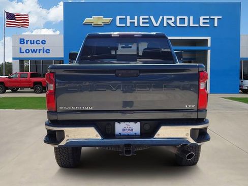 Used 2020 Chevrolet Silverado 2500 LTZ w/ LTZ Texas Edition image 5