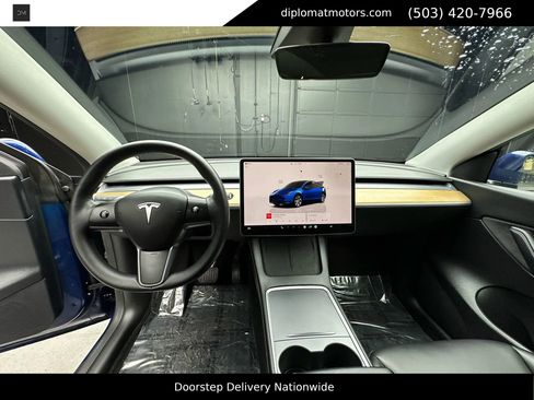 Used 2022 Tesla Model Y Long Range image 27