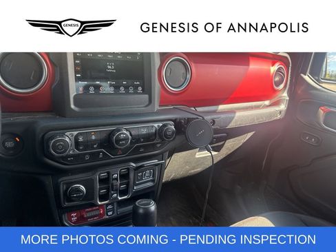 Used 2021 Jeep Gladiator Rubicon w/ Cold Weather Group image 8