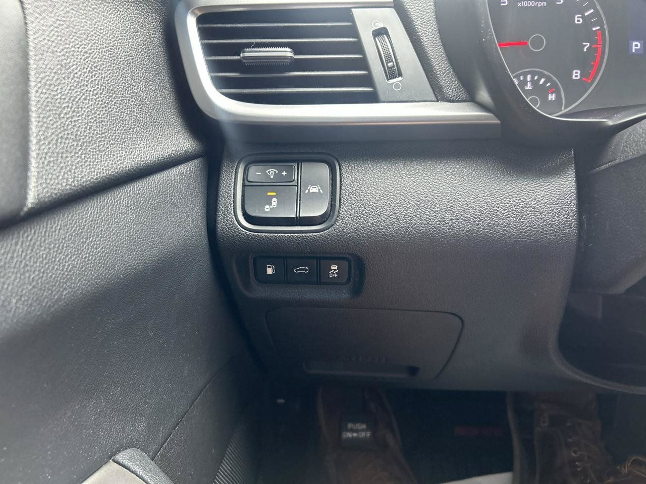 Used 2019 Kia Optima LX FWD image 26