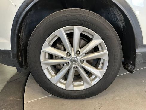Used 2017 Nissan Rogue Sport SV AWD/4WD image 25