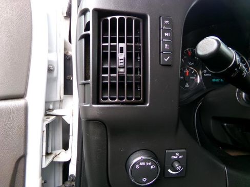 Used 2019 GMC Savana 3500 LS w/ Cold Climate Package image 16