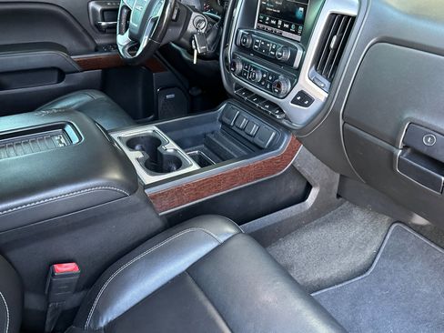Used 2018 GMC Sierra 1500 SLT w/ SLT Premium Package image 18