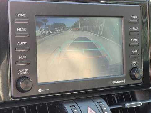Used 2020 Toyota RAV4 XLE Premium FWD image 13