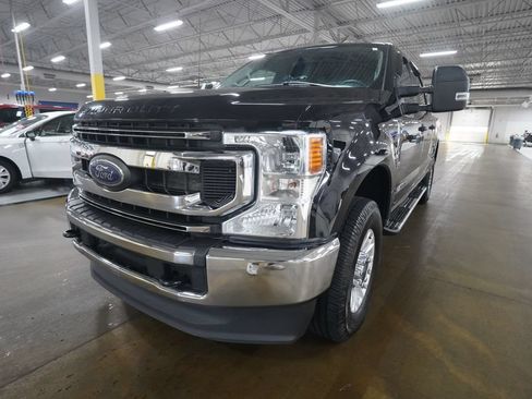 Used 2022 Ford F250 XLT AWD/4WD image 12