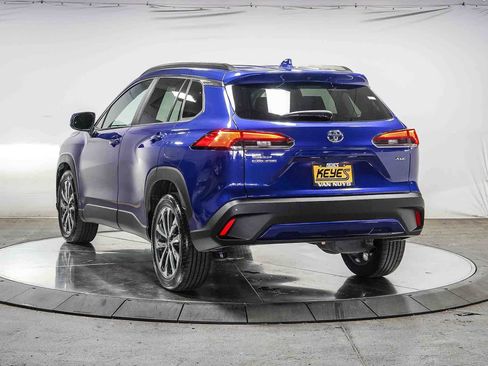 Certified 2024 Toyota Corolla Cross XLE FWD image 2
