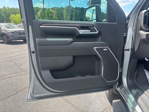 New 2026 GMC Sierra 2500 SLT w/ SLT Premium Package AWD/4WD image 10