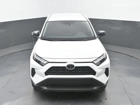 Used 2025 Toyota RAV4 LE FWD image 27