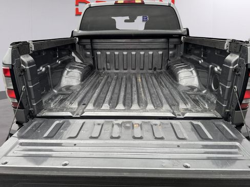 Used 2022 Nissan Frontier S w/ Technology Package image 32