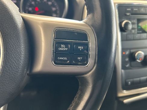Used 2013 Jeep Grand Cherokee Laredo w/ Laredo E Group RWD image 22