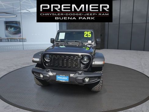 Used 2025 Jeep Wrangler Unlimited Sport S 4xe AWD/4WD image 3