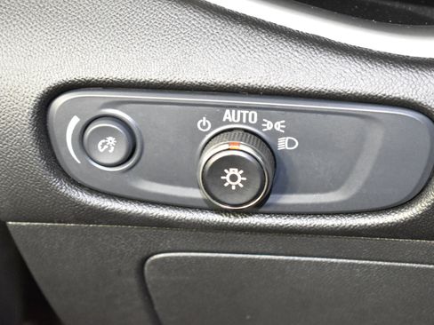 Used 2024 Chevrolet Malibu LT image 36