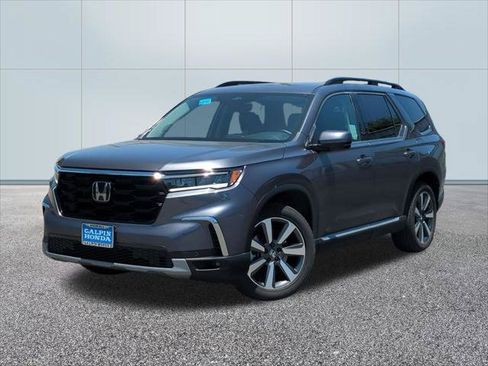 Certified 2024 Honda Pilot Touring image 1