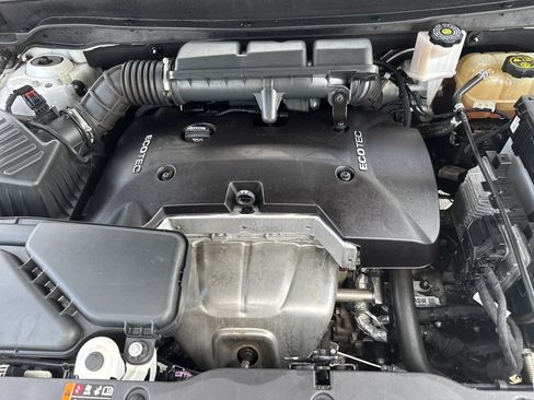 Used 2017 Buick Envision Essence FWD image 32