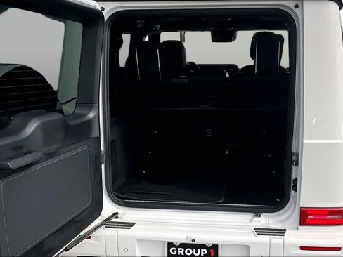 Used 2025 Mercedes-Benz G 550 image 37