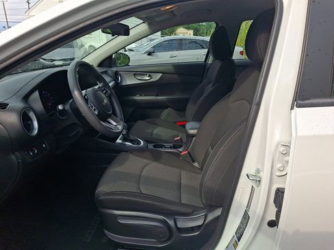 Used 2023 Kia Forte LXS w/ LXS Technology Package FWD image 28