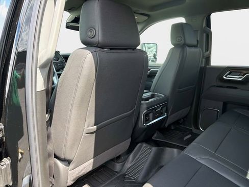 New 2026 GMC Sierra 2500 SLT w/ SLT Premium Package AWD/4WD image 13