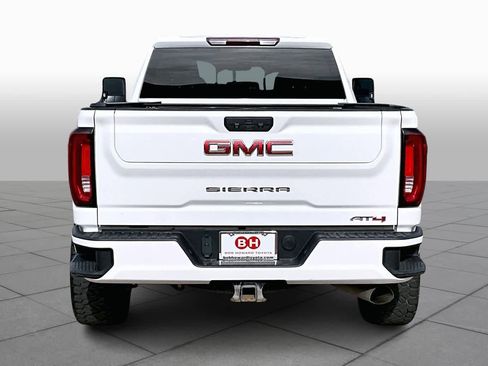 Used 2022 GMC Sierra 2500 AT4 image 4