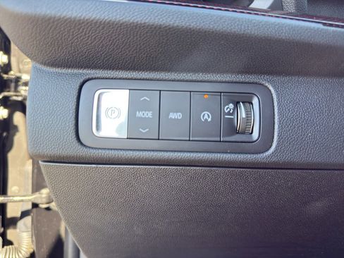 New 2026 Chevrolet Traverse Z71 w/ Enhanced Driving Package AWD/4WD image 18