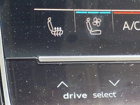 Used 2021 Audi A8 L 3.0T w/ Executive Plus Package image 21