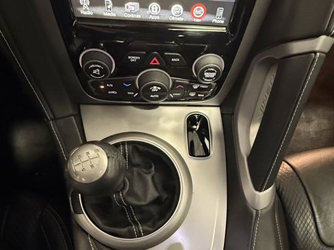 Used 2013 SRT Viper GTS w/ GTS Laguna Interior Pkg image 61