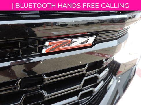 Used 2023 Chevrolet Suburban Z71 w/ Luxury Package image 11