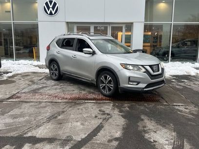 Used 2017 Nissan Rogue SL w/ SL Premium Package