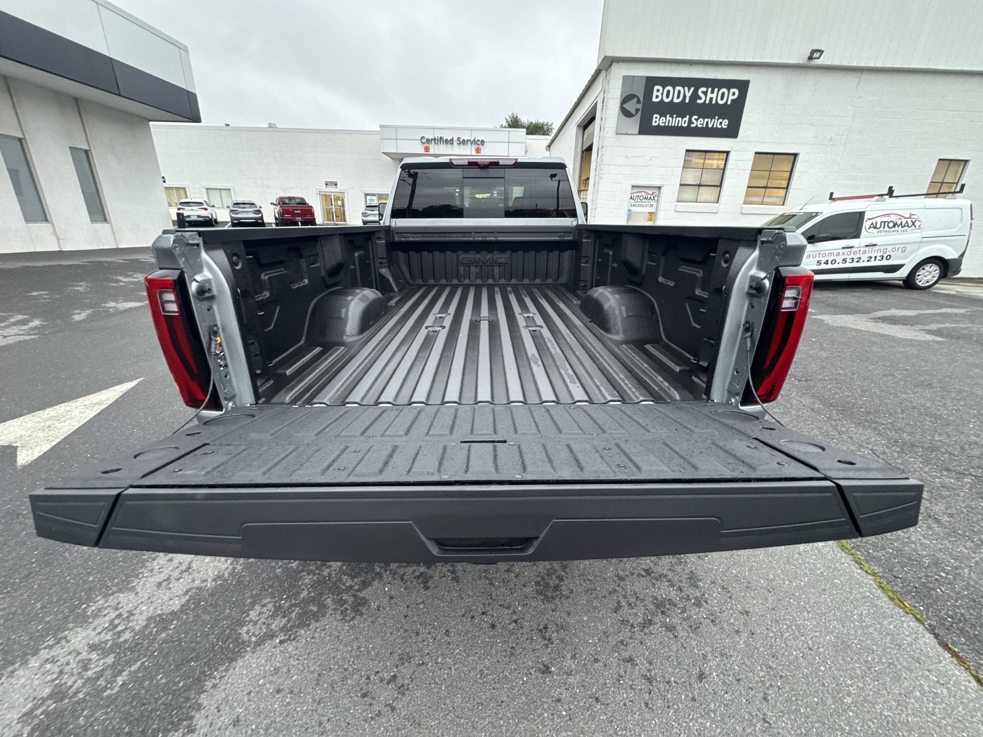 New 2026 GMC Sierra 3500 Denali w/ Denali Reserve Package AWD/4WD image 21