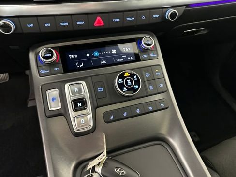 Used 2025 Hyundai Palisade Calligraphy image 22