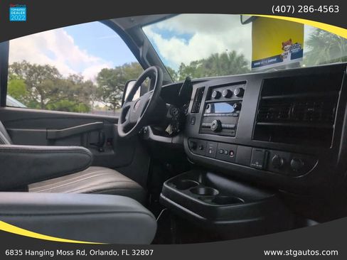 Used 2020 GMC Savana 2500 Regular Van 3D w/ Driver Convenience Package image 23