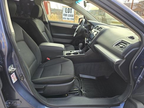 Used 2018 Subaru Outback 2.5i Premium image 32