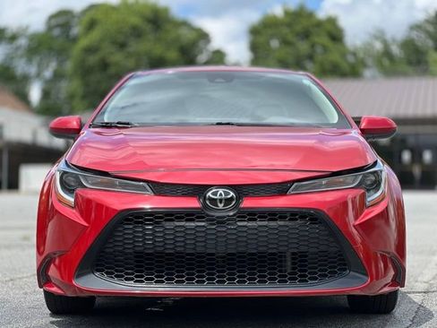 Used 2020 Toyota Corolla LE FWD image 2